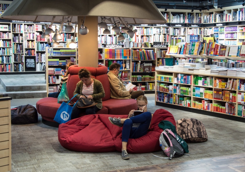 magasin--min_books_bookstore_book_reader_readers_reading_shop_sale_books-849006